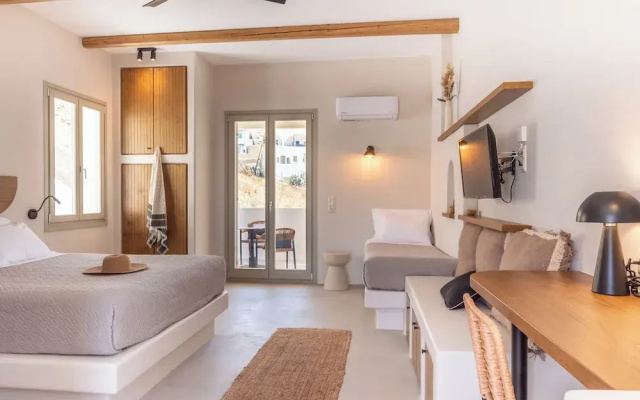 Althea Anafi Suites