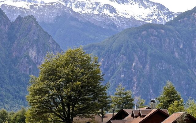 Los Torreones Lodge