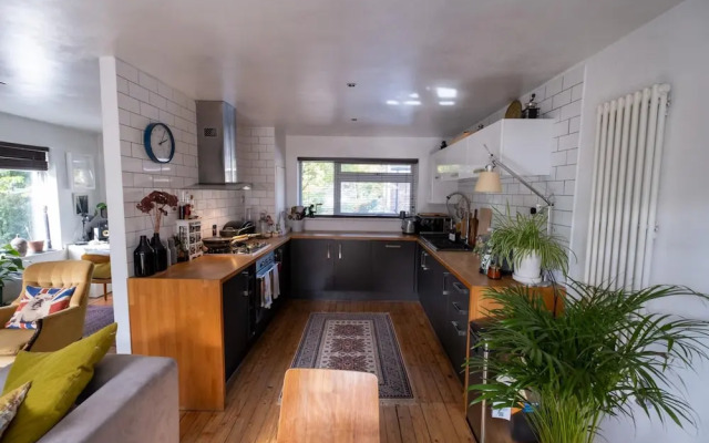 Fantastic 2BD House in the Heart of Dulwich