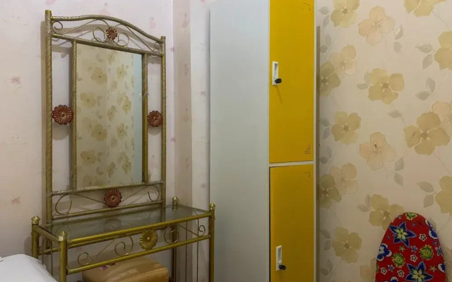 Comfort 2Br Apartment At Green Pramuka City