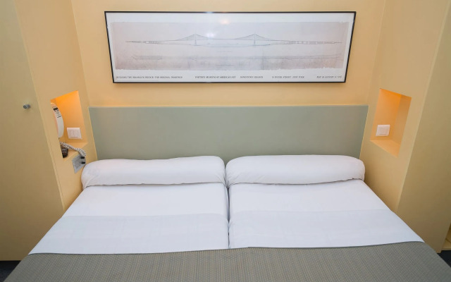 Trendy Canette Hotel