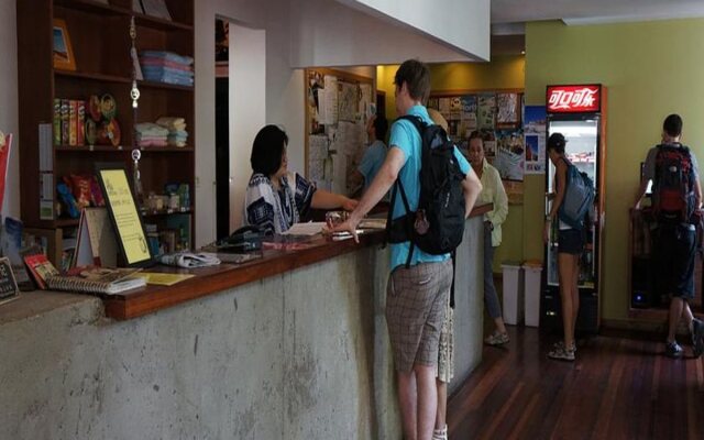 Shanghai Rock & Wood International Youth Hostel
