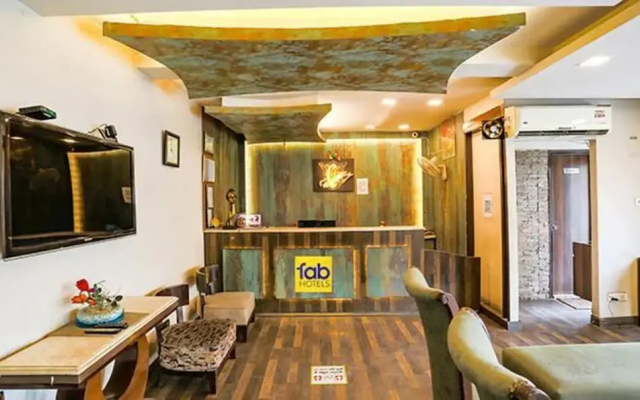 Fabhotel Clark Height