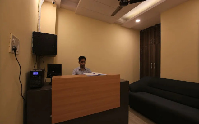 OYO Flagship 30350 New Residency Sector 17 Rohini
