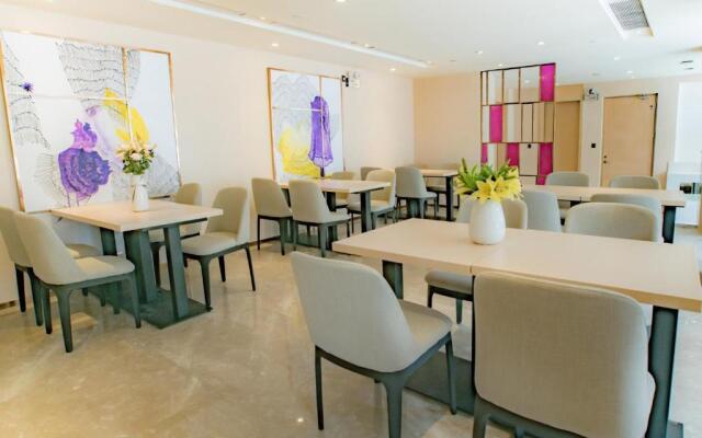 Lavande Hotels· Qinglv Zhong Road Opera