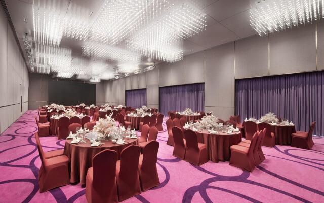 Crowne Plaza Dalian Xinghai by IHG