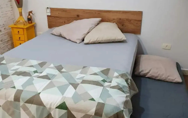 Casa com piscina e churrasqueira em Massaguaçu SP