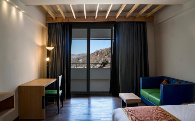 Via Lakhela Resort & Spa