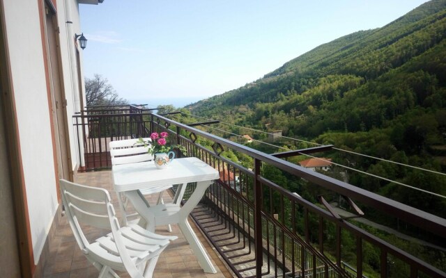 Amalfi Coast Incoming