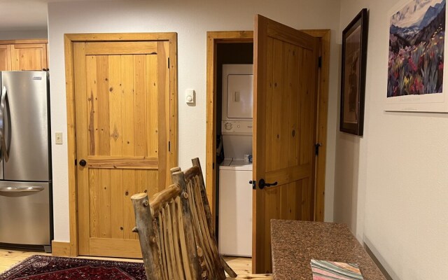 Bear Creek Lodge 108 2 Bedroom Condo by Alpine Lodging Telluride