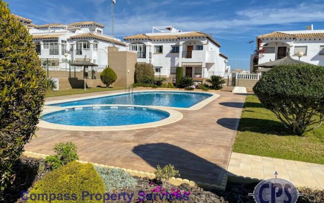 La Cinuelica R15 Townhouse Comm Pool L158