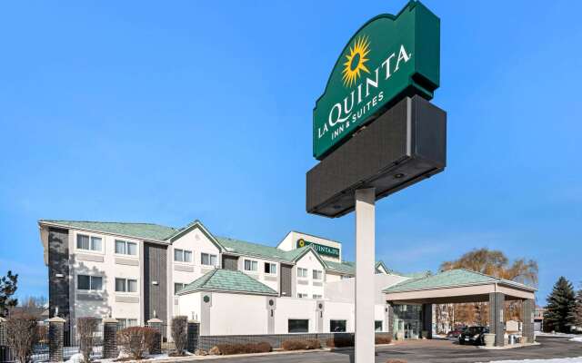 La Quinta Inn & Suites by Wyndham Logan