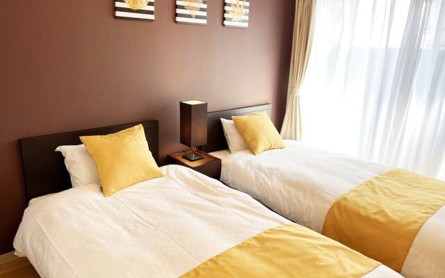 At RLiS House Osaka Domecity