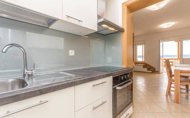 Nice Apartment in Maslenica With 2 Bedrooms and Wifi