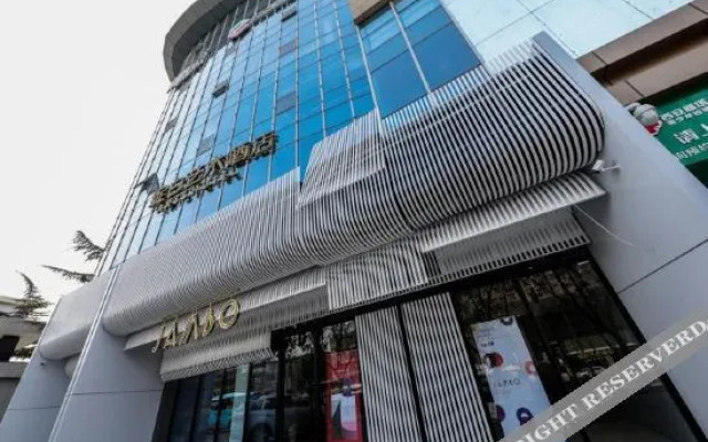 Jambo Arts Hotel