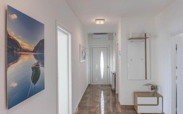 Apartman Crikvenica 30218 - Mira