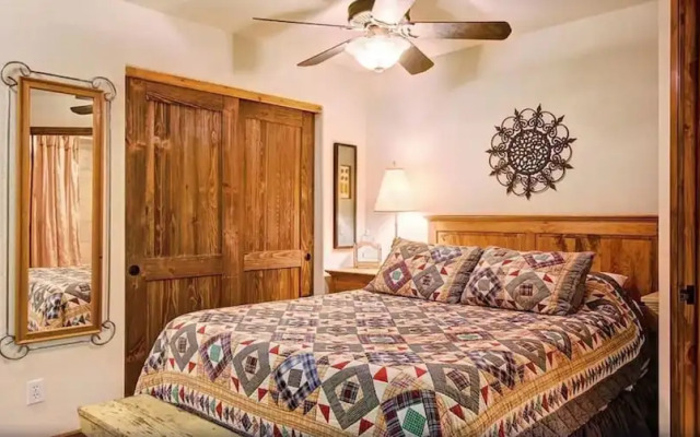 Tyra Riverbend 111 Condo by RedAwning