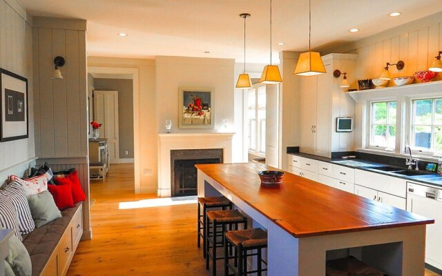 27 Barcliff Avenue Four Bedroom House