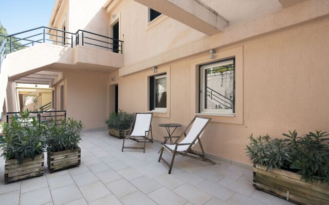 Glyfada Homes Resort