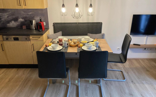 NEW! Apartment Gipfelglück Kaprun - modern, 75m2, Sauna, Pkw, Wifi