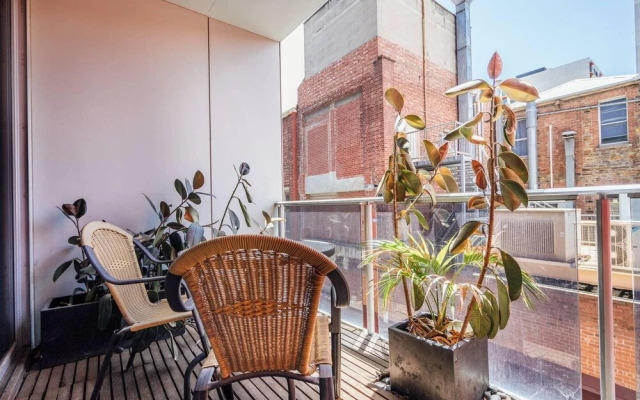 Tropicana on Bent - WiFi - Nespresso Heart of East End