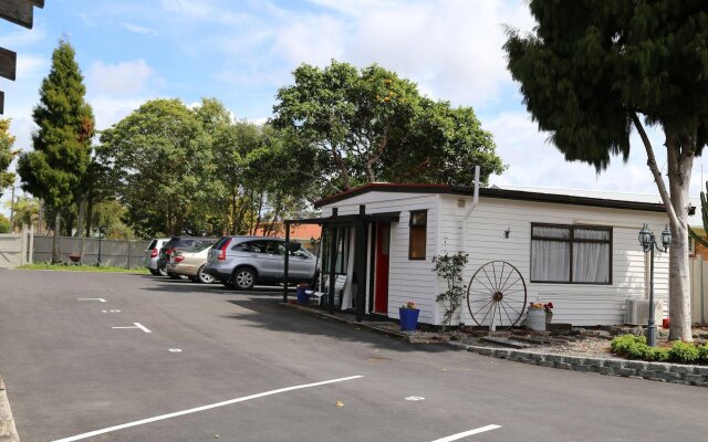 Papakura Motor Lodge & Motel