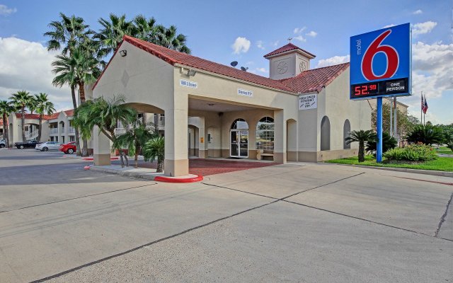 Motel 6 Edinburg, TX