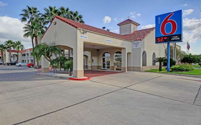 Motel 6 Edinburg, TX