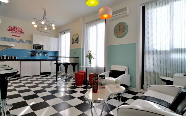 Hostal Far Home Plaza Mayor