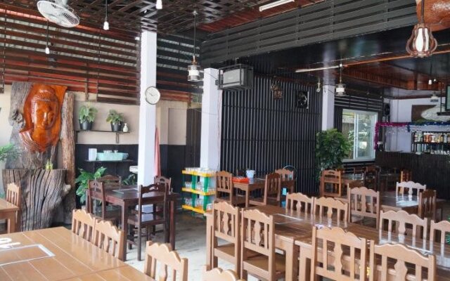 Sout Jai Guest House & Restaurant