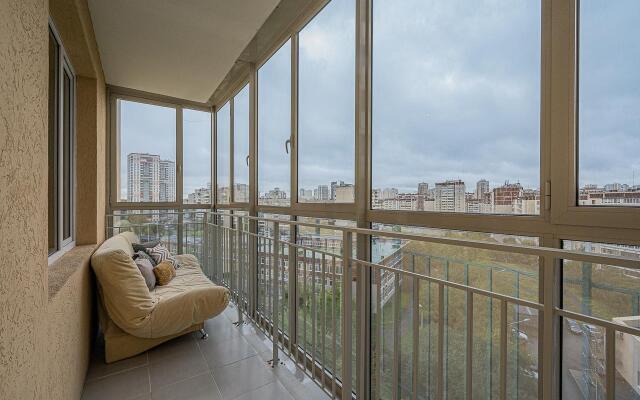 Лайт Апартаменты на улице Крестинского 35