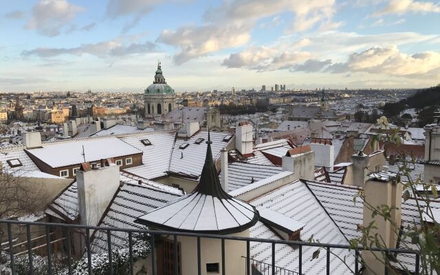 Royal View Apartments