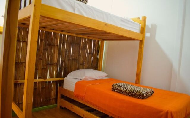 Hostal Don Jose - Hostel