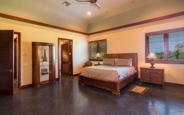 Blue Lagoon 7 Bedrooms 5 Bathrooms Home