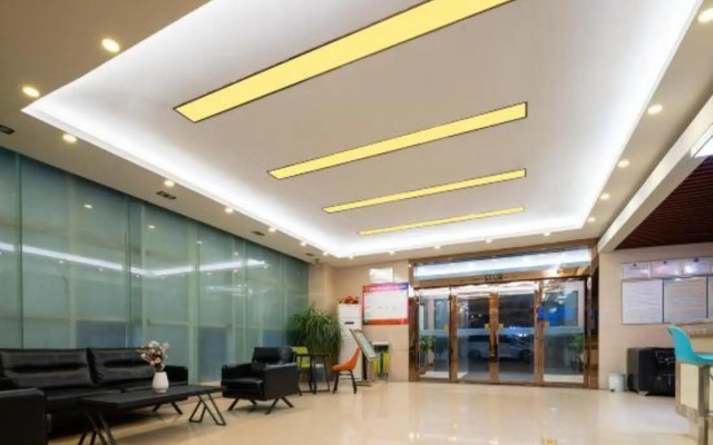Xinruitai Business Hotel