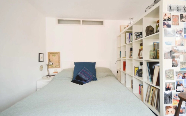 Bright and Cosy Studio Apartment in Stokes Croft