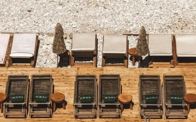 Bebatroun Beach Hotel