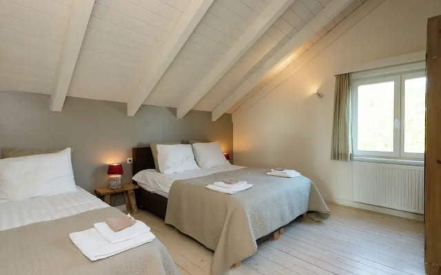 Lovely Villa in Durbuy with Hot Tub