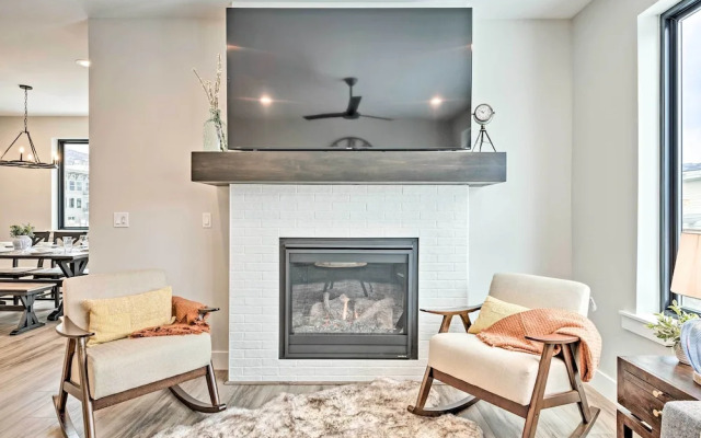 Newly-built Lakeside Gem w/ Community Perks!