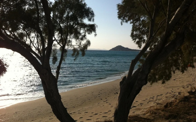 Akti Kastraki Beach