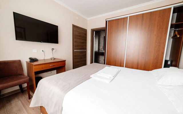 Chagala Uralsk Hotel