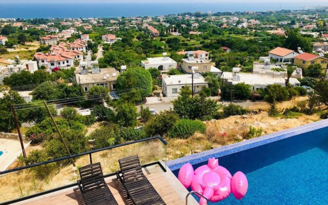 Ultra Lux Sea View Villa in Kyrenia