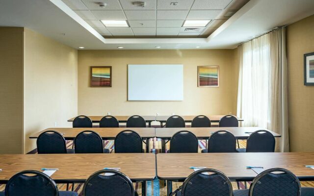 Fairfield Inn & Suites by Marriott Tacoma DuPont