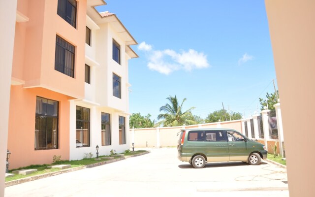 Luwa Evergreen Hotel