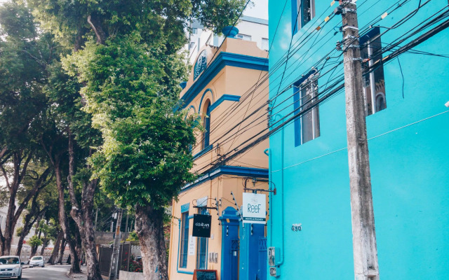 Reef Hostel & Pousada