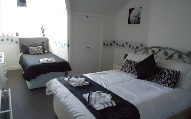 The Oakland Guest House