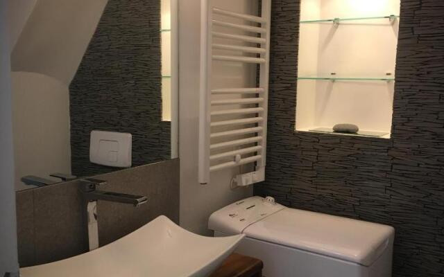 Au Coeur du Port Rue Rusca