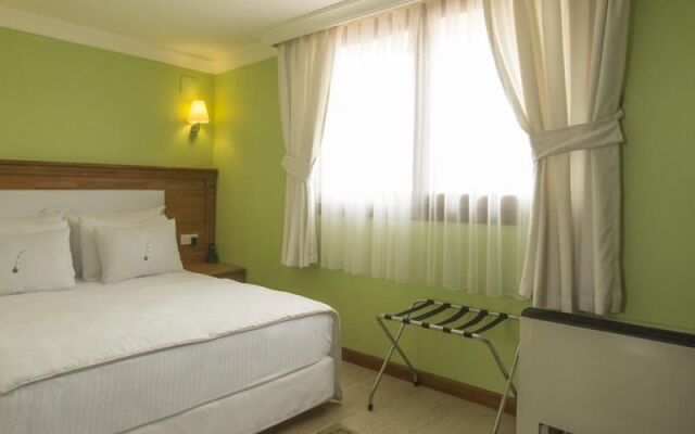 Pia Mya Hotel & Spa