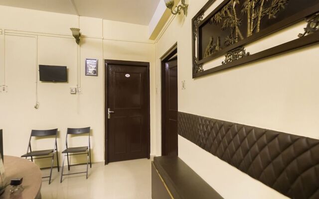OYO 9671 Hotel Rudraksh Inn