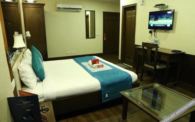 Hotel The Mansion by OYO Rooms